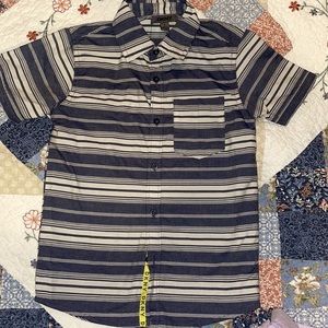 NWOT- Boys DKNY short sleeve dress shirt